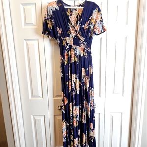 Maxi navy floral dress